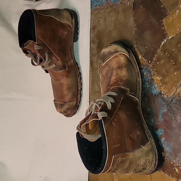 Vintage. Timberland Boot Company. Re-worked leather details. Men's size 12 - Picture 14 of 16